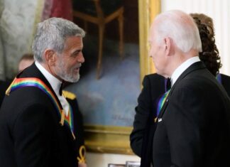 Biden’a George Clooney de çağrı yaptı: “Yarıştan çekil!”