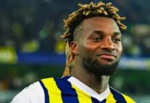 Fenerbahçe: Allan Saint-Maximin imza için İstanbul’a geliyor.