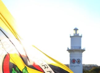 İspanyol basını: Fenerbahçe beklenen o transferi bitirdi .
