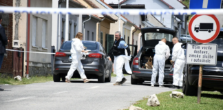 Yaşlı bakımevine silahlı saldırı. 6 kişi öldü