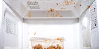 Araştırma: Mikrodalga fırınlar, radyasyona dayanıklı mikroplar barındırıyor.