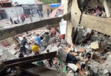 İsrail Gazze’de sığınmacıların barındığı okulu bombaladı. 100’e yakın kişi öldü