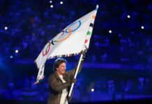 📽️ 📸TOM Cruise, 2024 Paris Olimpiyatları’nı nefes kesen bir’ Görevimiz Tehlike’ tarzı gösteriyle kapattı.