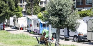 Yarın başlıyor. 5 ilçede karavanlara park yasağı getirildi