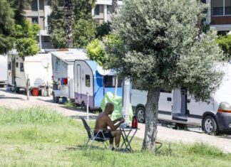 Yarın başlıyor. 5 ilçede karavanlara park yasağı getirildi