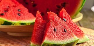 Uzmanlar uyarıyor. Sağlığa faydası çok olan yaz günlerinin meyvesi karpuzu o saatlerde tüketmeyin