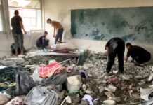 İsrail yine yerinden edilmişlerin barınağını vurdu; yine aynı gerekçeyi öne sürdü.