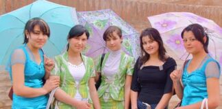 Özbekistan’da ülke hakkında ‘uygunsuz’ konuşanlar sınır dışı edilecek.