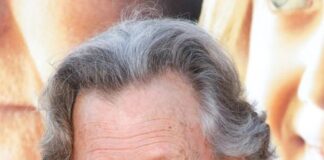 Country müziğin efsane isimlerinden, oyuncu Kris Kristofferson, hayatını kaybetti.