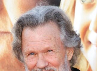 Country müziğin efsane isimlerinden, oyuncu Kris Kristofferson, hayatını kaybetti.