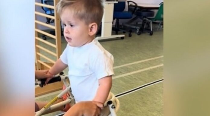 Anne karnındayken alınıp ameliyat edilmiş, tekrar yerine konmuştu. Tıp dünyası iki defa doğan Luca’yı konuşuyor