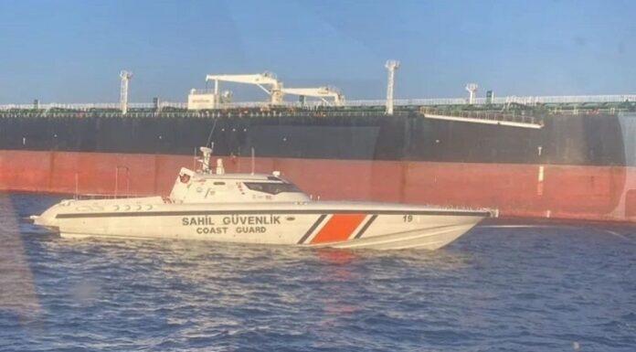 İstanbul’da rehine krizi; Kaptan, maaş alamadıkları gerekçesiyle armatörü rehin aldı