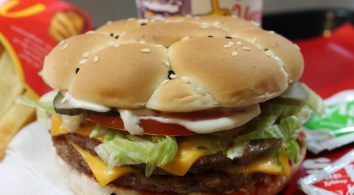 ABD’de McDonald’s’ın E.Coli bakterisi salgını 13 eyalete yayıldı.