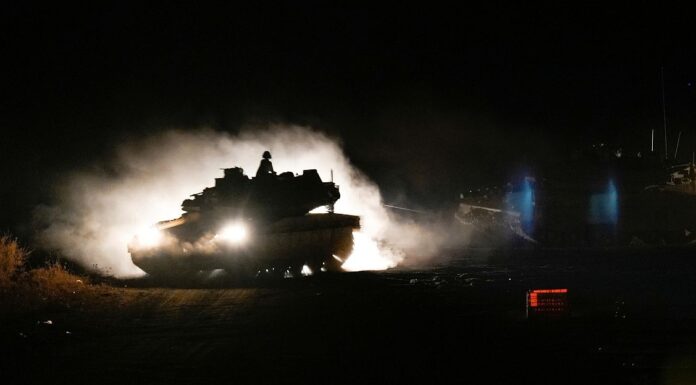 İran’dan İsrail’e füze saldırısı!