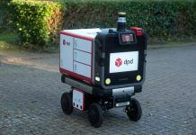 İngiltere’de bir kargo firması, tek seferde sekiz eve paket bırakabilecek bir robo-postacı filosu kuracak.