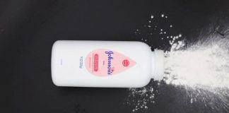 İngiltere’de yüzlerce kişi Johnson & Johnson ile hastalık bağlantıları nedeniyle yasal mücadele başlattı