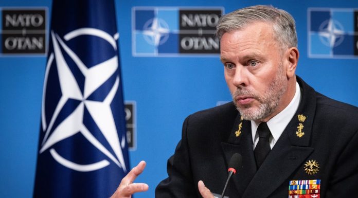 NATO komutanından iş insanlarına çarpıcı uyarı: “Savaş senaryosuna hazırlanın”