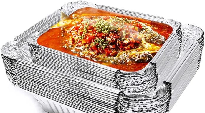 Uzmanlar, yiyeceklerin korunmasında asla alüminyum folyo kullanmamanız gerektiğini belirtiliyor.