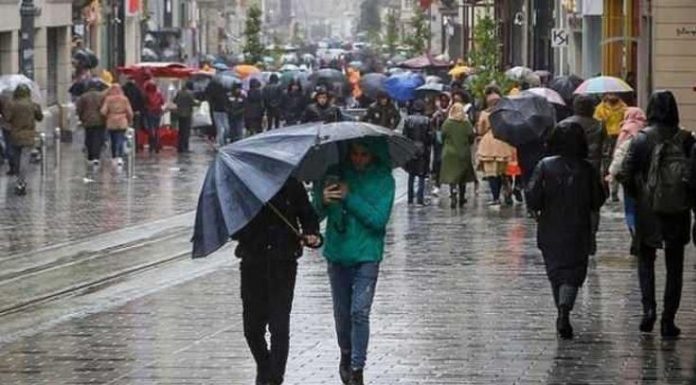 Hafta sonu Türkiye’nin genelinde gök gürültülü sağanak yağış hakim olacak.