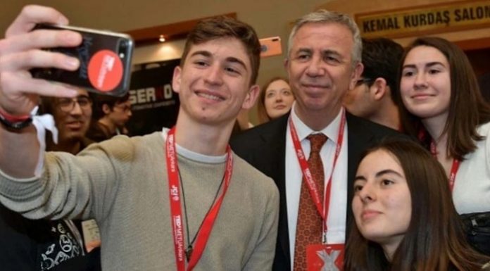 Mansur Yavaş duyurdu: Öğrencilere ücretsiz yemek Pazartesi başlıyor