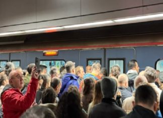 Marmaray’da seferler durdu. Yolcular Üsküdar’da bekliyor!