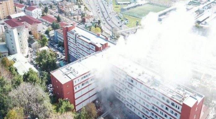 İstanbul Eğitim ve Araştırma Hastanesi’nde çıkan yangın kontrol altına alındı.