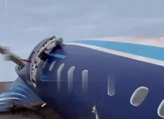 Kazakistan’da yolcu uçağı düştü. Kurtulan yolcular olduğu belirtiliyor.