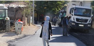 Dünyanın en iyi turizm köyü seçildi, belediye geleneksel taş yolu asfaltla kapladı !