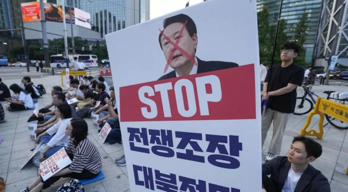 Beklenmiyordu: Güney Kore’de sıkıyönetim ilan edildi!