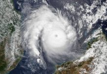 Koca adayı yutmuş, yüzlerce kişi hayatını kaybetmişti. NASA ölümcül kasırganın uzay görüntülerini yayınladı