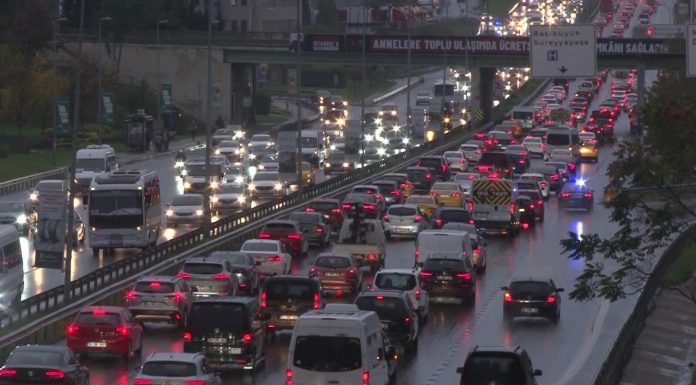İstanbul Finans Merkezi’nde yer alan BDDK’nın bulunduğu katta yangın çıktı.
