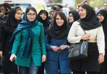 İran’da tesettür takmayan kadınlara ceza verilmesini öngören ‘İffet ve Tesettür’ yasa tasarısı kaldırıldı