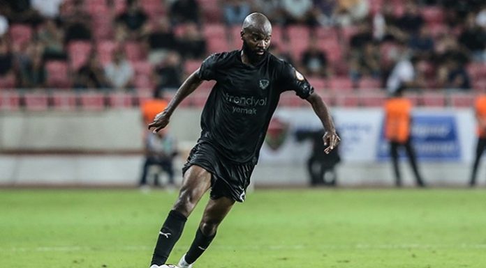 Nadir görülen bir transfer hikayesi; 10 ayda, 4 takıma imza attı!