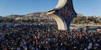 Şam’da laiklik gösterisi… Abd heyeti Suriye’nin başkentinde.