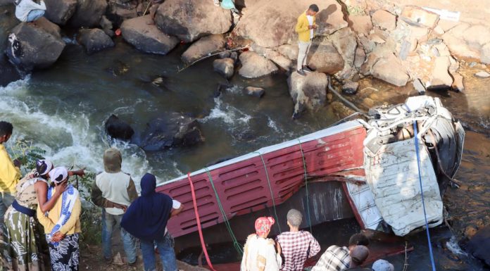 Katliam gibi trafik olayı; 71 kişi can verdi.