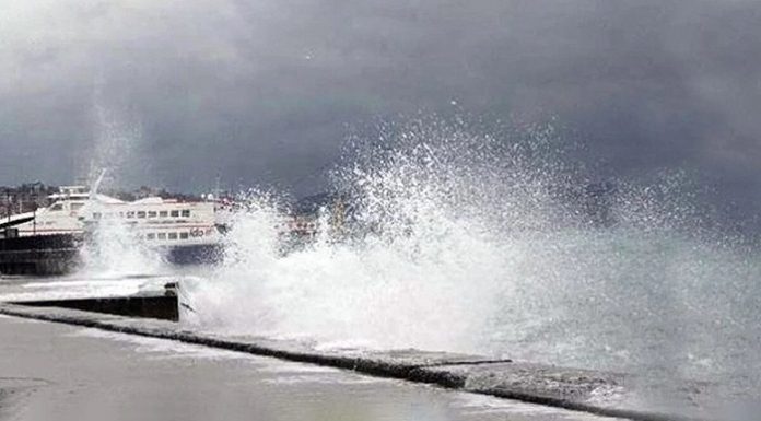 İstanbul için öğleden sonra başlayıp salı gününe dek sürecek fırtınayla ilgili uyarıda bulunuldu!