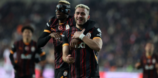 Galatasaray Sivas’ta 3 puanı 10 kişiyle aldı