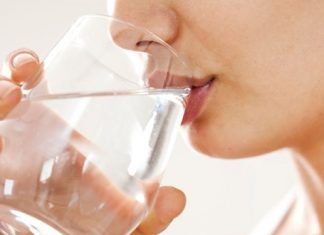 4 litre su içti: Nöbet geçirip bilincini kaybetti