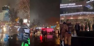 İstanbul’da Özdilekpark AVM’de Çıkan Yangın Söndürüldü