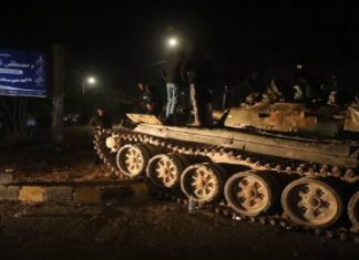 Suriye’de isyancı gruplar iki koldan Şam’a yaklaşıyor