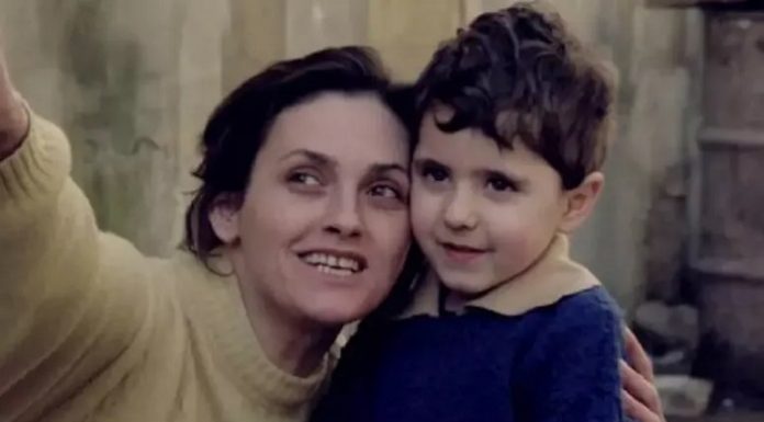 Ödül üstüne ödül almıştı. ‘Uçurtmayı Vurmasınlar’ filmindeki bu hafızalar kazınan bu pozu, 35 yıl sonra yeniden verdiler