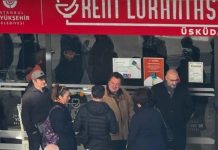 Sıraya girdi, yemeğini yedi. Ünlü gurme Vedat Milor, Kent Lokantası’nda