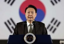 Güney Kore Devlet Başkanı Yoon görevden alındı. Güney Kore Devlet Başkanı’nın azledilmesi için Anayasa Mahkemesi’nin bu yönde karar vermesi gerekiyor.