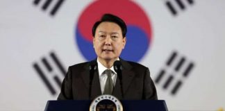 Güney Kore Devlet Başkanı Yoon görevden alındı. Güney Kore Devlet Başkanı’nın azledilmesi için Anayasa Mahkemesi’nin bu yönde karar vermesi gerekiyor.