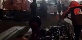 ABD’de araç kalabalığa daldı, ardından sürücü araçtan inerek ateş açtı:10 ölü, 30 yaralı!