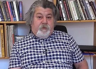 Ahmet Nesin hakkında yakalama kararı!