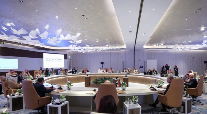 Riyat’ta Suriye için yeni rejimle ilk kapsamlı uluslararası toplantı.