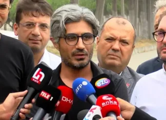 Cumhuriyet Gazetesi yazarı Barış Pehlivan gözaltına alındı.