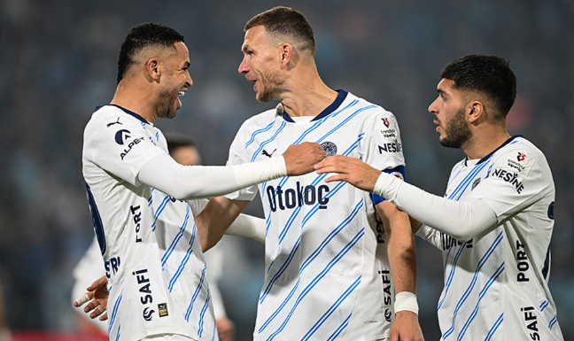 Fenerbahçe, Adana’da farka gitti