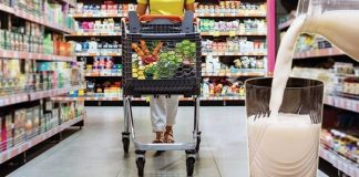 Milyonlar tüketiyor. Türkiye’nin ünlü market zincirinde sütler toplatılıyor!